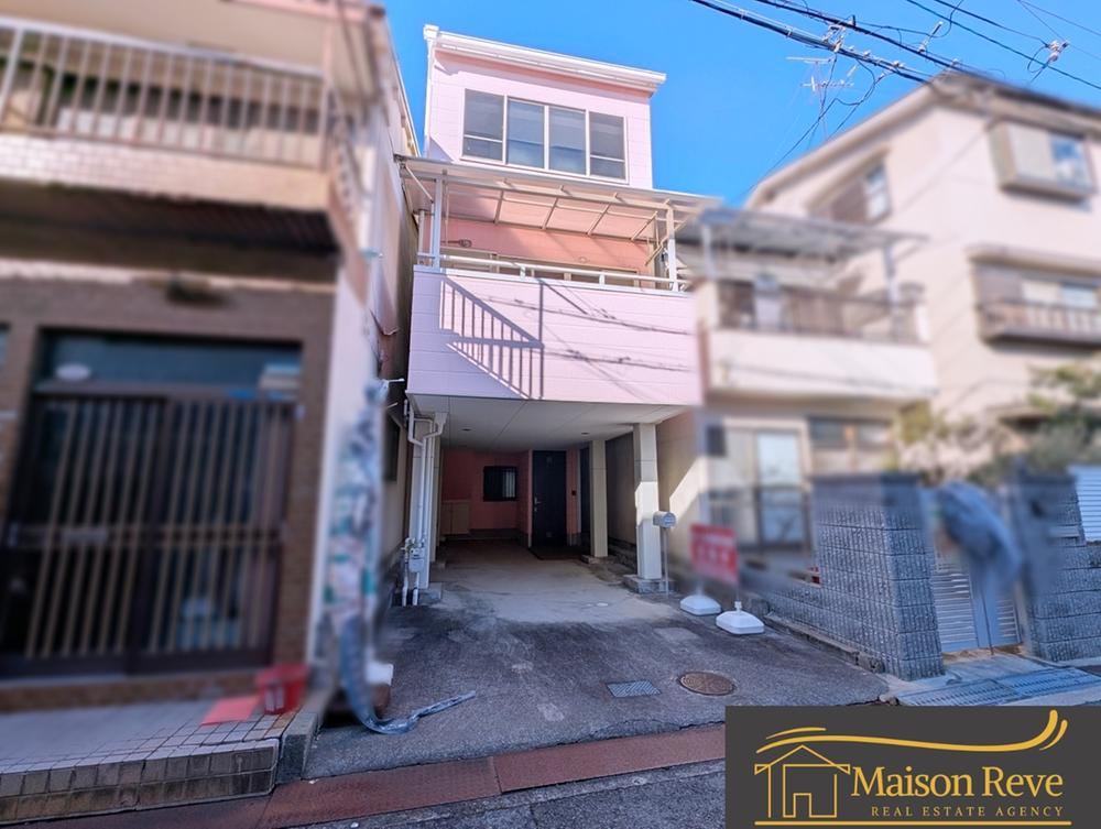 Vacant 3LDK House with Parking for 2 Cars in Amagasaki - Photo 1