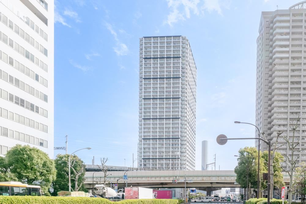 2LDK apartment in Minato Ward, Tokyo - Photo 1