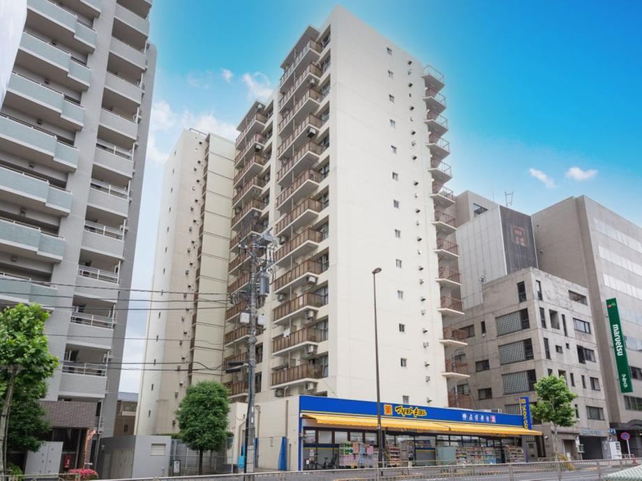 Cozy 2DK Apartment in Higashi-Ikebukuro - Photo 1