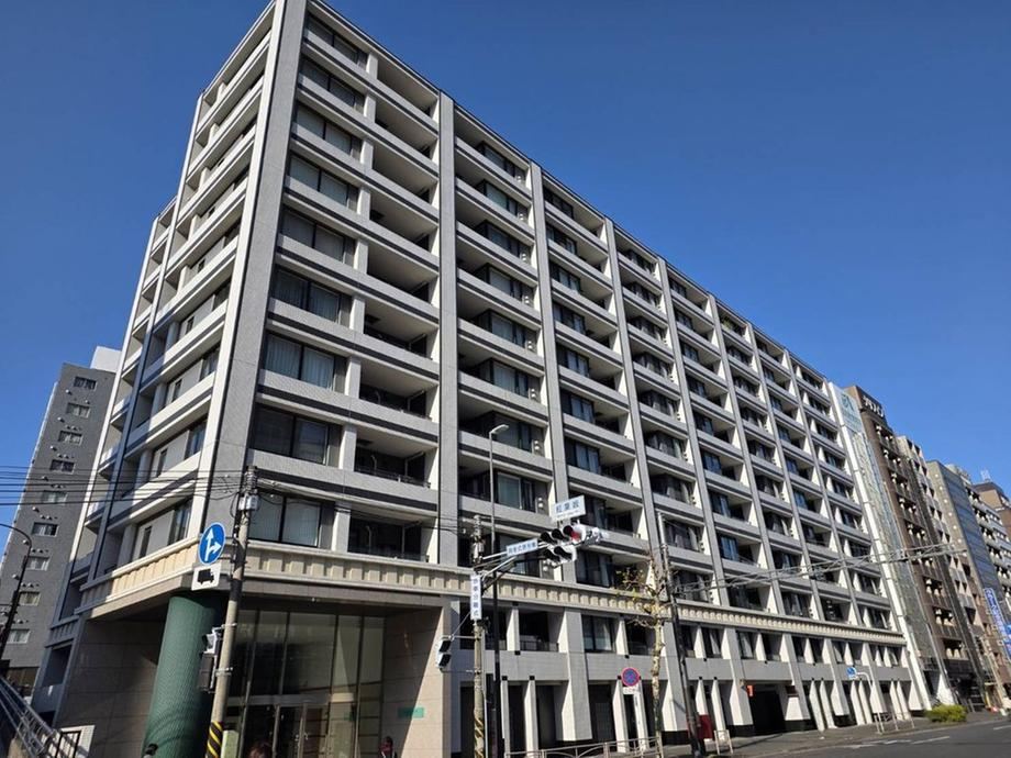 Stylish 2LDK Apartment in Sakuragicho - Photo 1