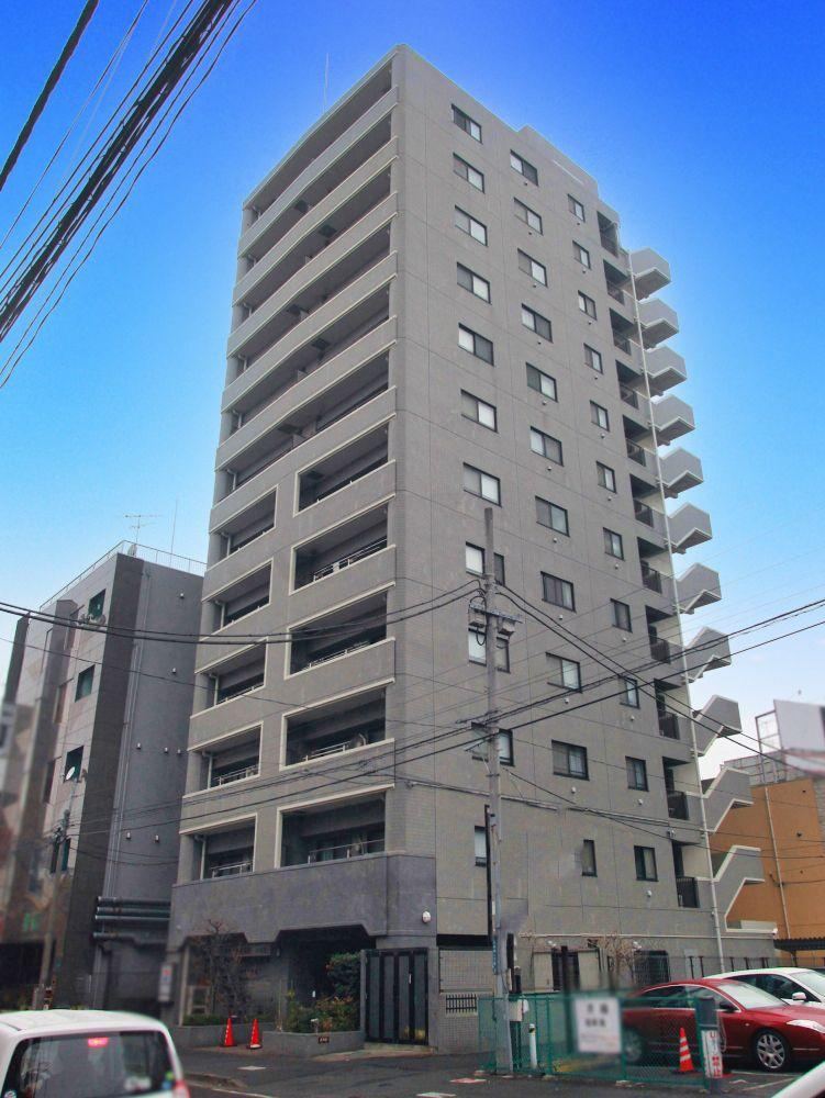 Modern 3LDK Apartment in Central Yamato - Photo 1