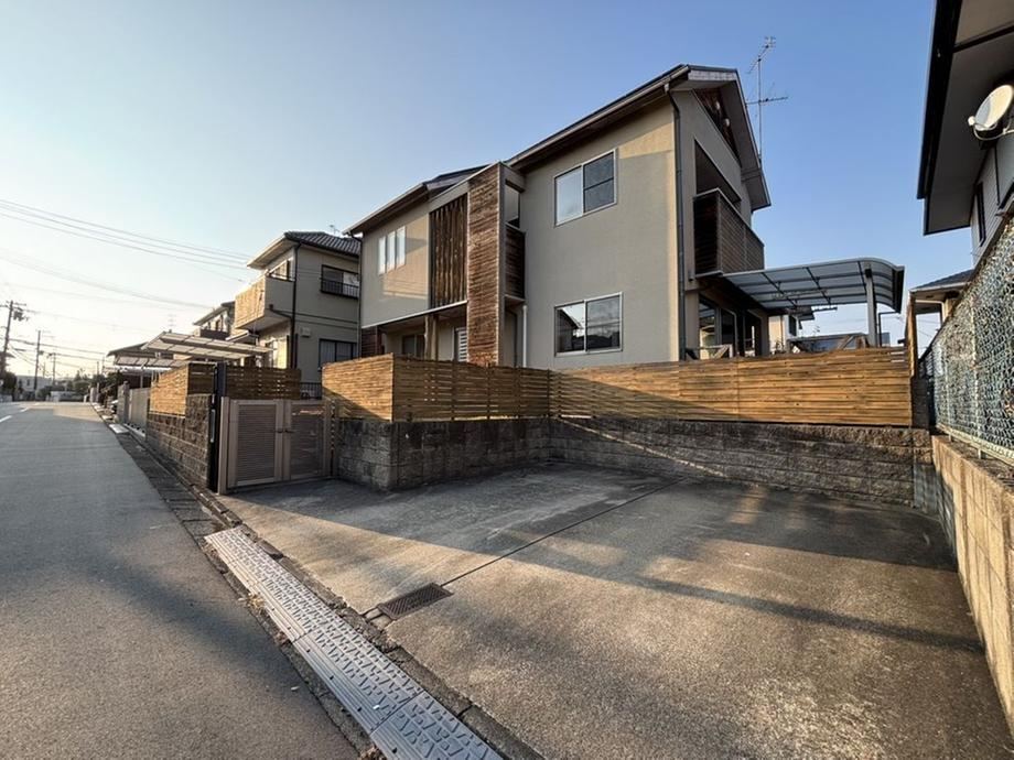 5LDK+S Detached House in Higashikeiko-cho - Photo 1