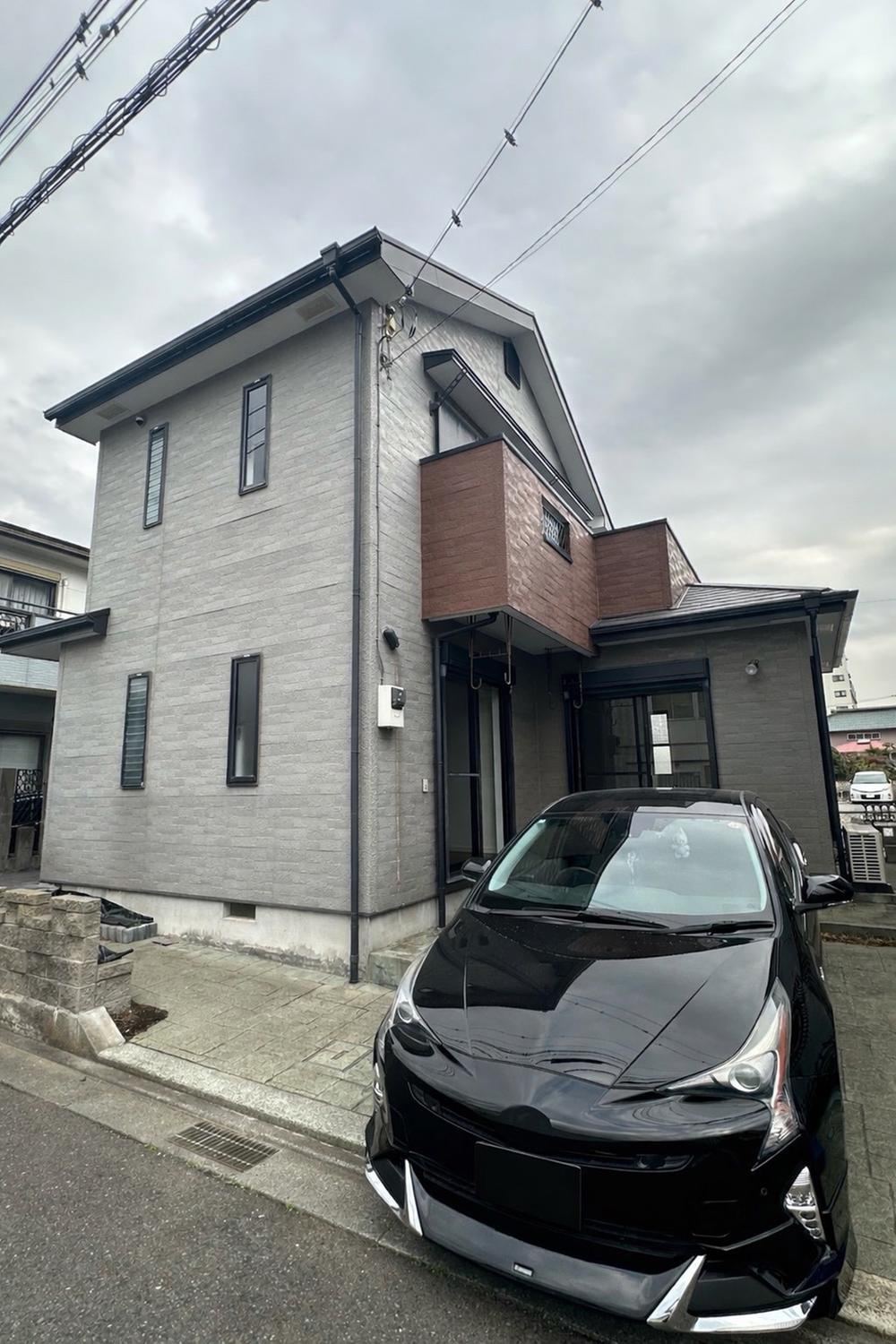 Convenient 3LDK House for Families in Hiratsuka - Photo 1
