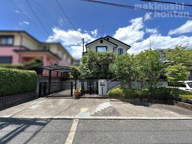 Charming 5LDK Home in Seiwadai - Photo 1