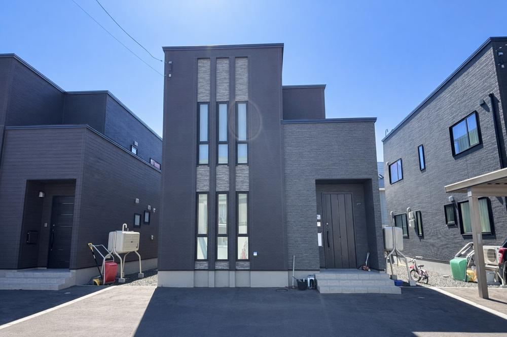 4LDK house in Higashi Ward, Sapporo, Hokkaido - Photo 1