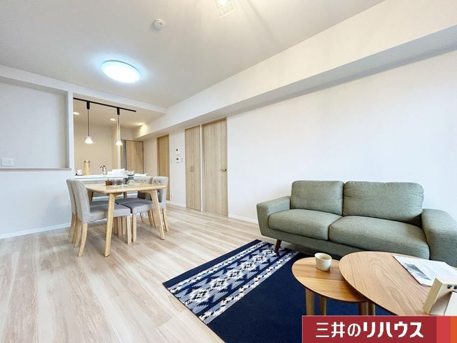 3LDK apartment in Hirakata, Osaka - Photo 1