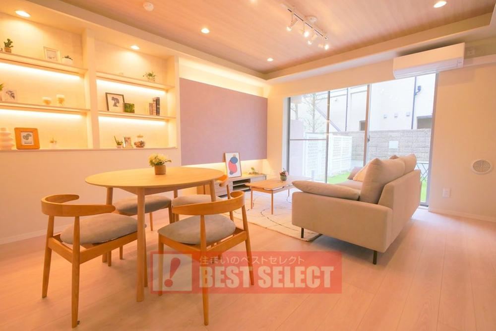 Modern 3LDK Apartment with Garden in Saginomiya - Photo 1