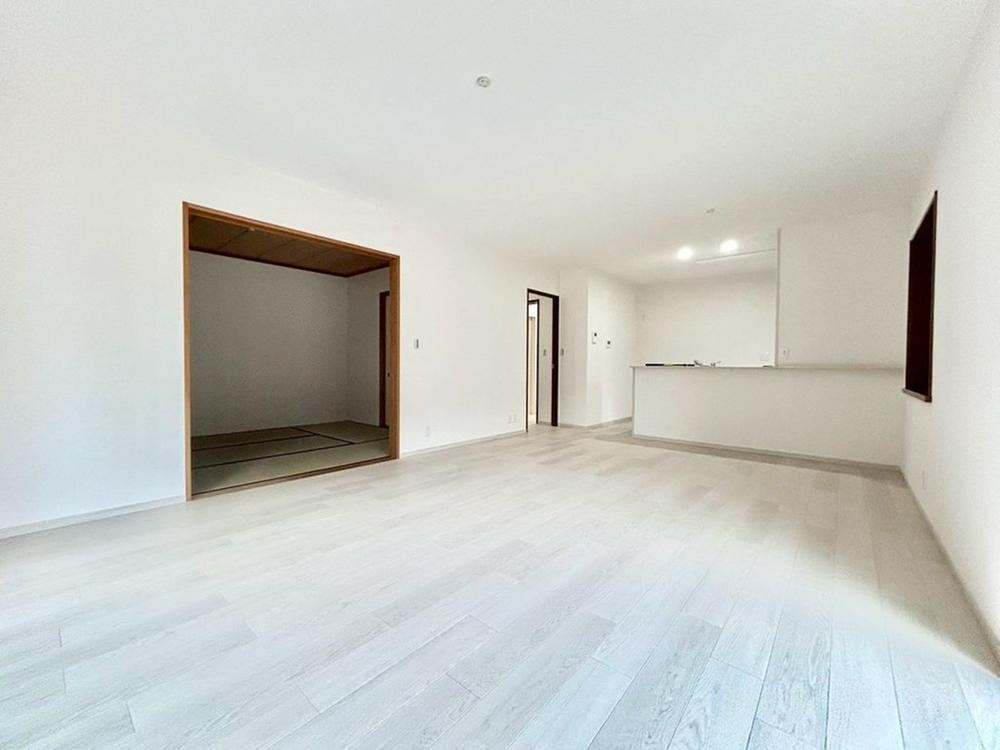 Immediate Occupancy 4LDK Home in Kamizato - Photo 1