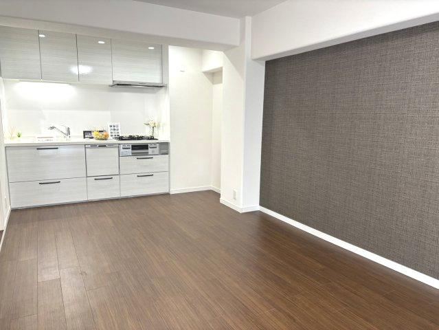 Charming 2LDK Apartment Near Miyamaedaira Station - Photo 1