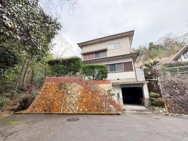 Bright 6DK House with Large Garden in Nishinomiya - Photo 1