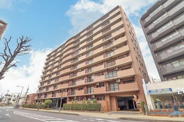 Spacious 4LDK Apartment in Minami-Koshigaya - Photo 1