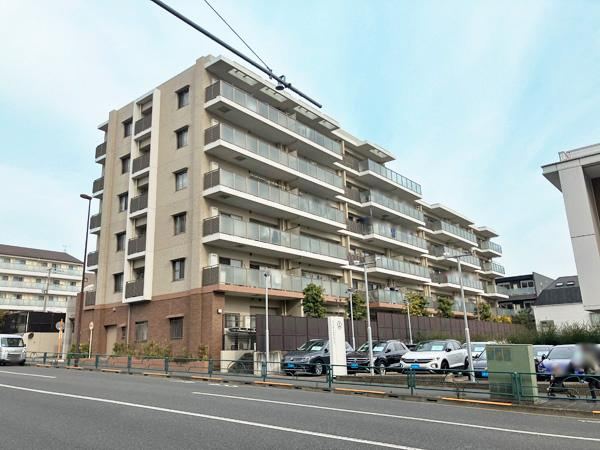 Spacious 2LDK Apartment in Tachikawa - Photo 1