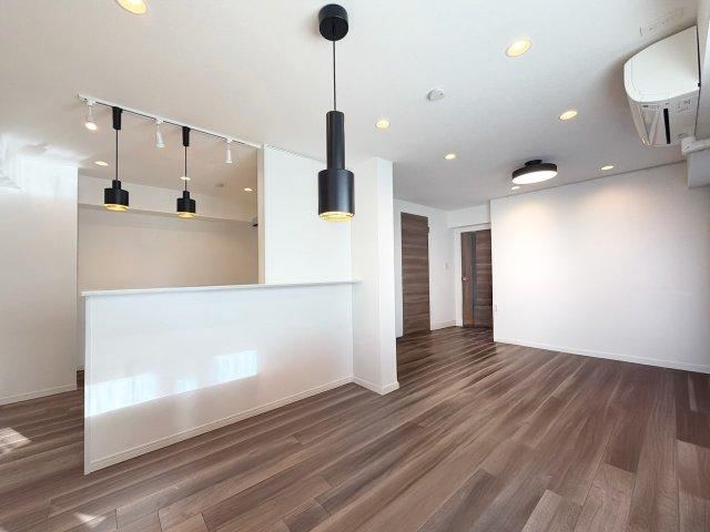 1LDK apartment in Shinjuku Ward, Tokyo - Photo 1