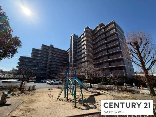 3LDK apartment in Izumi, Osaka - Photo 1