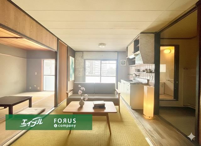 3DK apartment in Suita, Osaka - Photo 1