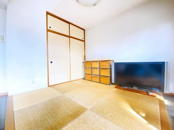 2LDK+S apartment in Naka Ward, Nagoya, Aichi - Photo 1