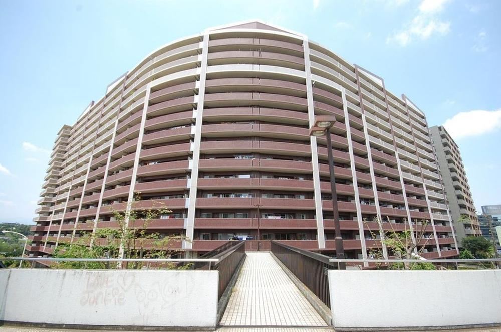 Convenient 3LDK Apartment in Iruma - Photo 1