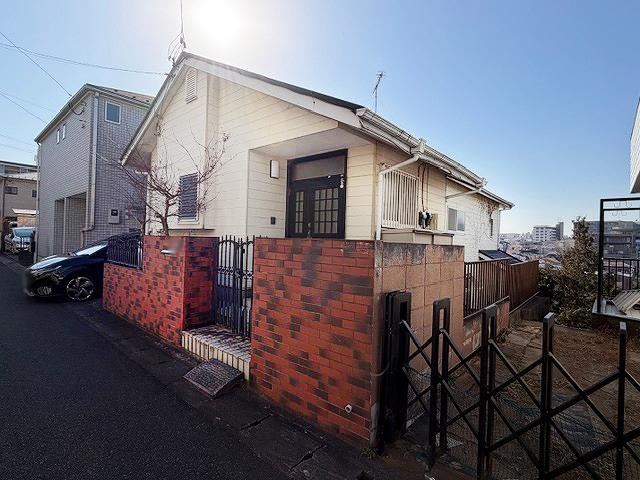 4LDK+S House 10 Minutes from Kitakogane Station - Photo 1