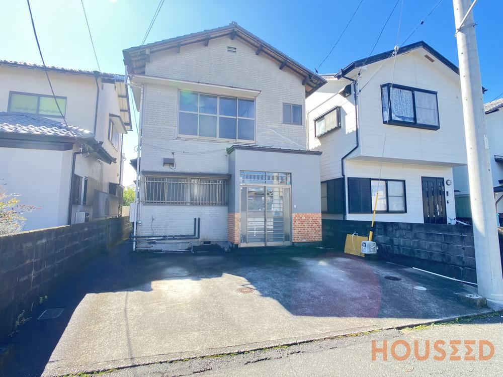 3DK house in Fuji, Shizuoka - Photo 1