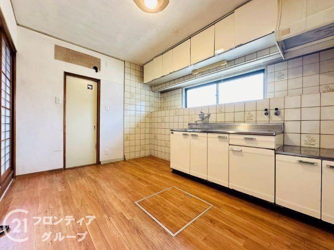 Renovated 5DK Corner House in Fushimi, Kyoto - Photo 1