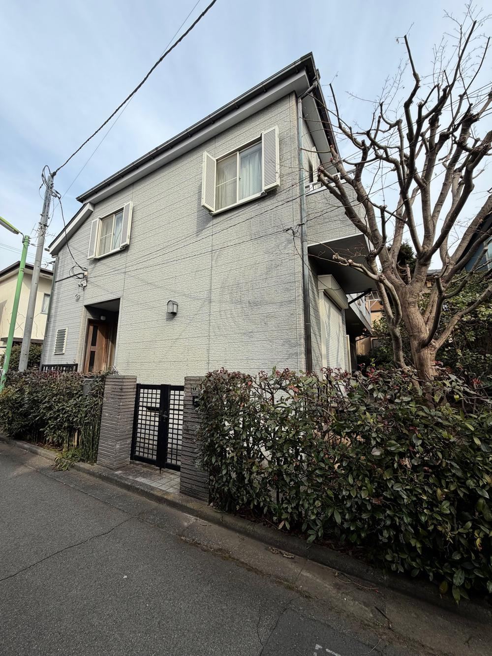 Spacious 6LDK House with Study in Quiet Neighborhood - Photo 1