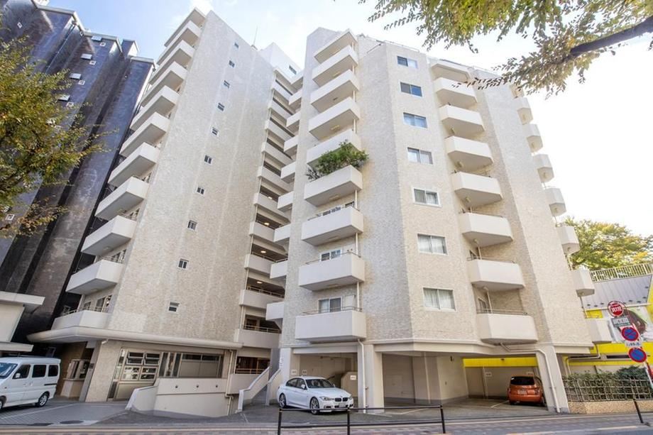 2LDK+S Apartment in Gotenyama, Kichijoji - Photo 1