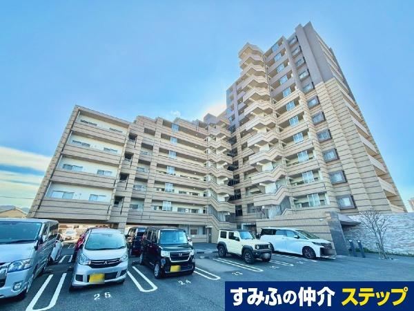 4LDK apartment in Nakagawa, Fukuoka - Photo 1