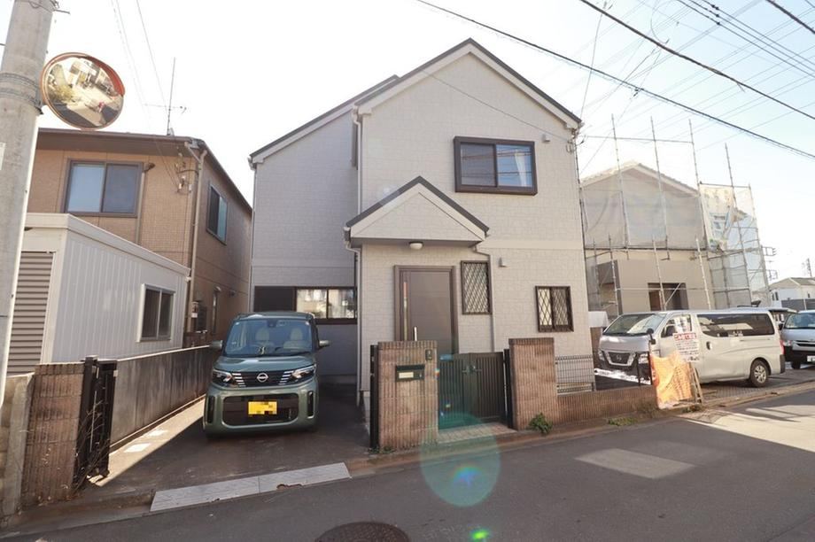 Updated 4LDK House Near Musashisakai Station - Photo 1