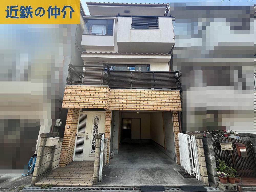 Convenient 4LDK House with Garage in Higashi-Osaka - Photo 1