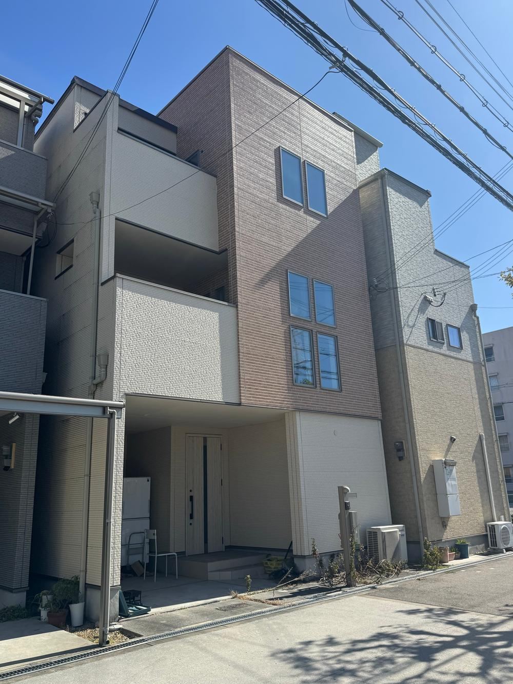 Bright 3LDK House in Tsurumachi, Osaka - Photo 1