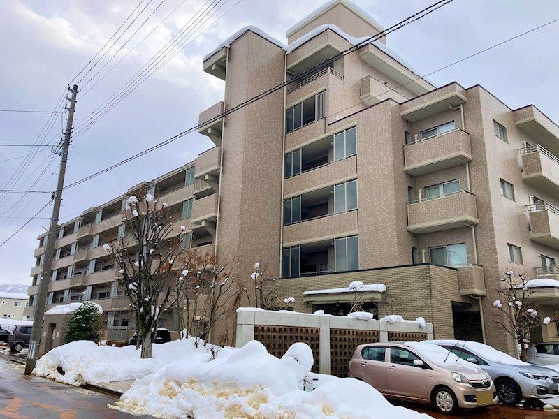 3LDK apartment in Nagaoka, Niigata - Photo 1