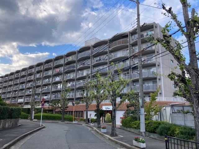 3LDK apartment in Ibaraki, Osaka - Photo 1