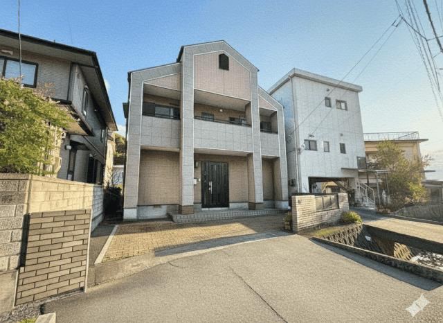 Fully Renovated 6DK House in Kawanoue - Photo 1
