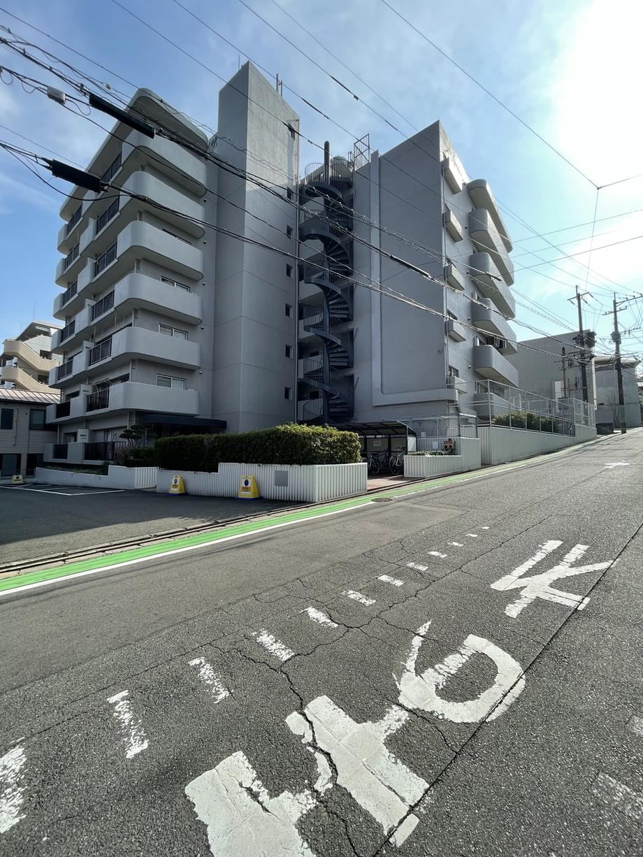3LDK apartment in Chuo Ward, Fukuoka - Photo 1