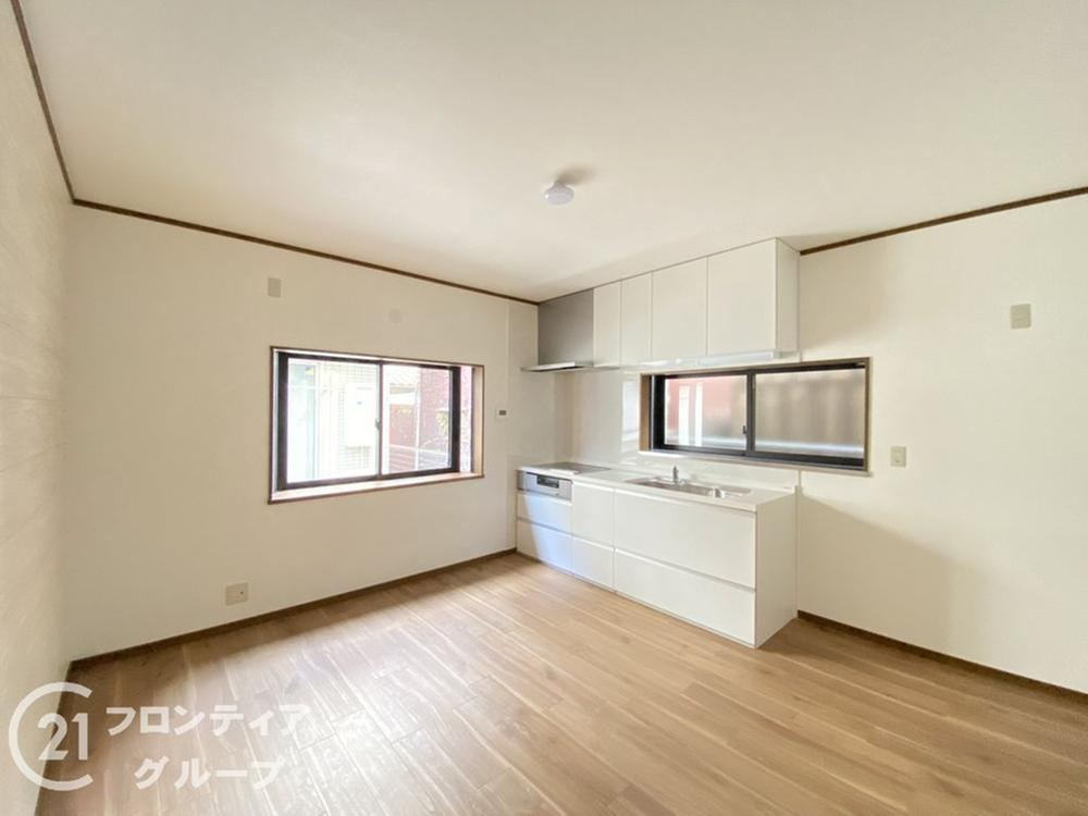 Renovated 4LDK House in Himeji - Photo 1