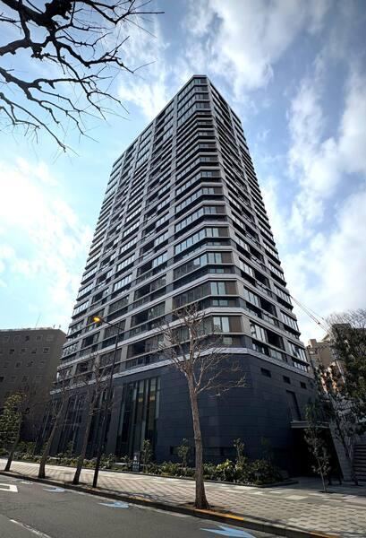 2LDK apartment in Chiyoda Ward, Tokyo - Photo 1