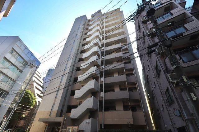 Charming 1LDK Apartment in Minami-Otsuka - Photo 1