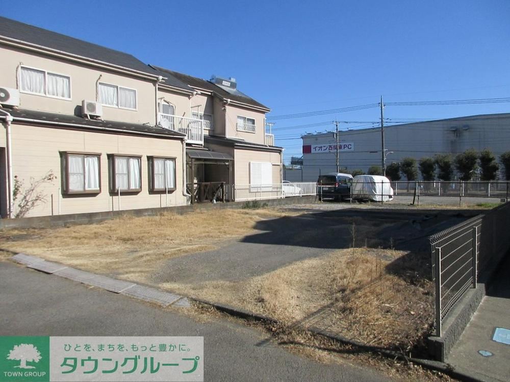 Flat Shaped Land for Parking or Storage - Photo 1