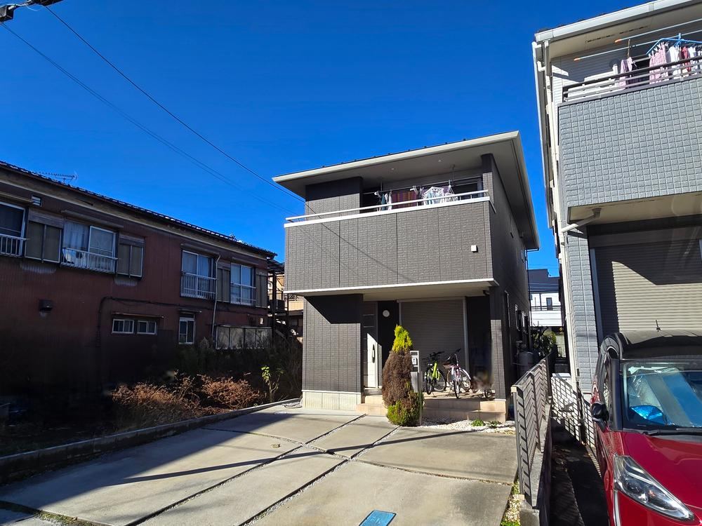 6-Year-Old Lightweight Steel House Near Shichiri Station - Photo 1
