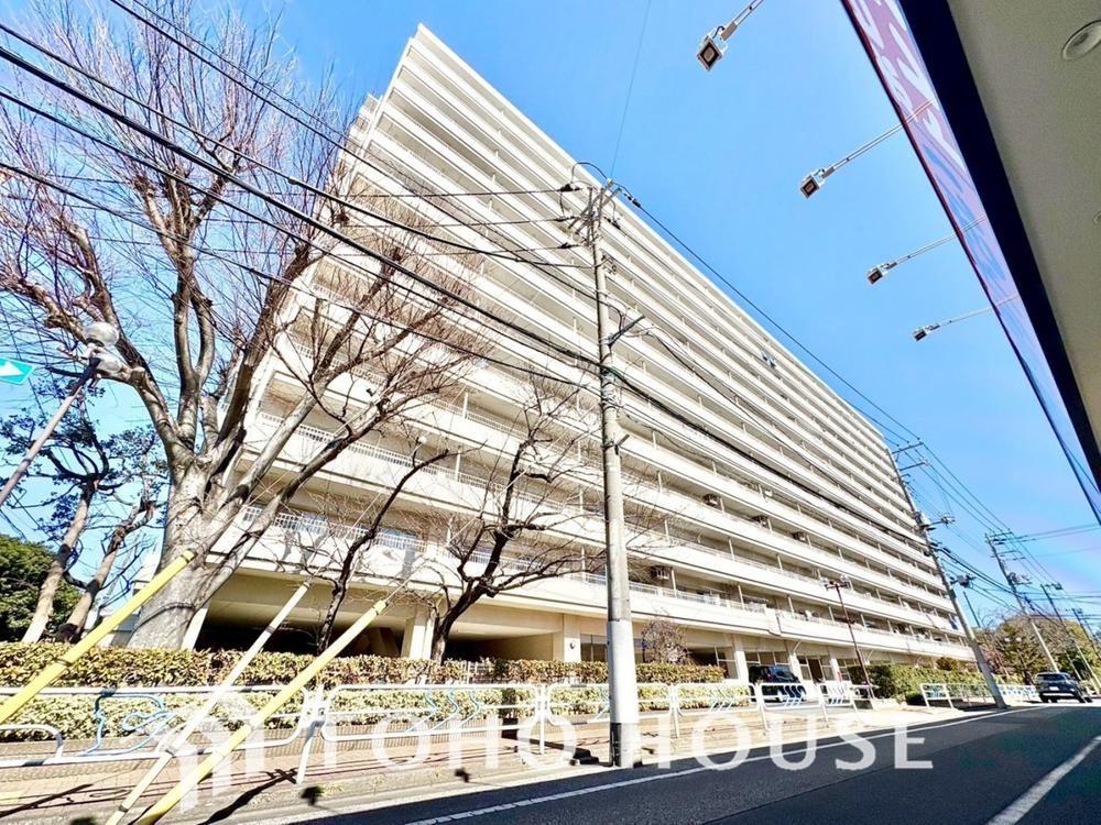 Upcoming Renovated 3LDK Apartment with Warranty - Photo 1