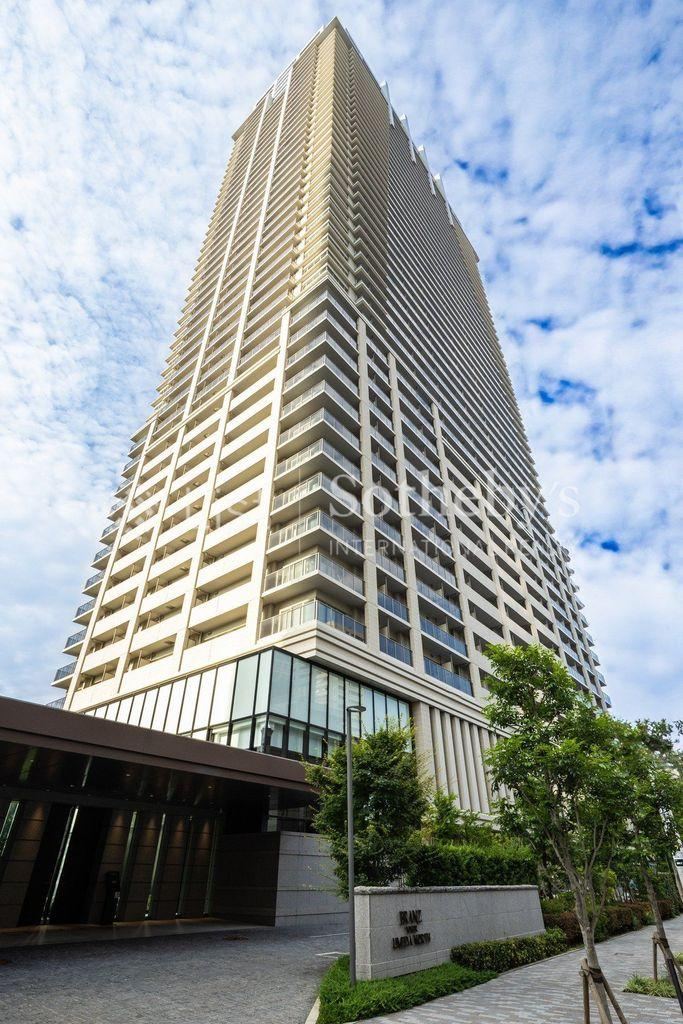 2LDK apartment in Kita Ward, Osaka - Photo 1