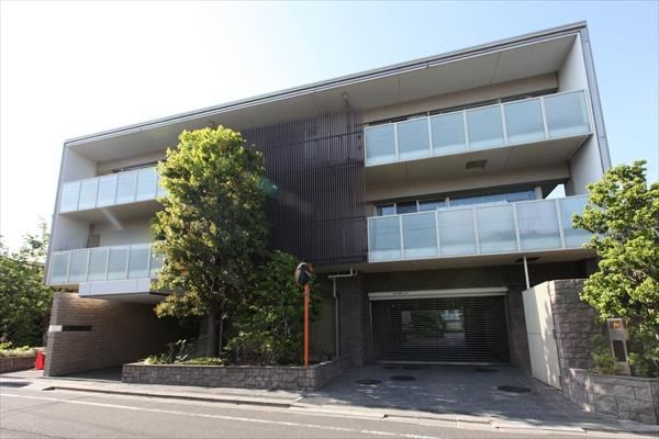 1LDK Apartment with Renovation Incentives - Photo 1