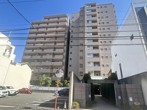 3LDK apartment in Takamatsu, Kagawa - Photo 1