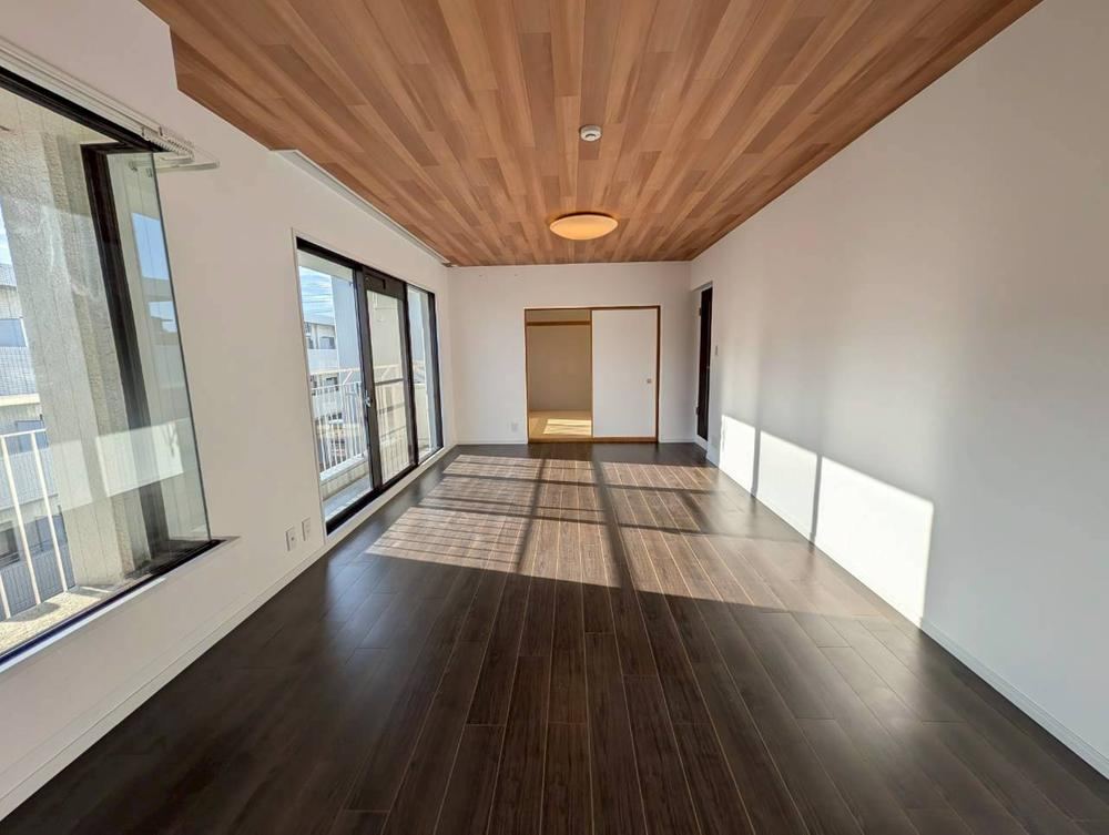 Renovated 3LDK Apartment Near Tsujido Station - Photo 1