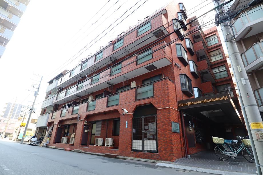 2LDK Apartment with Auto-Lock in Yokohama - Photo 1