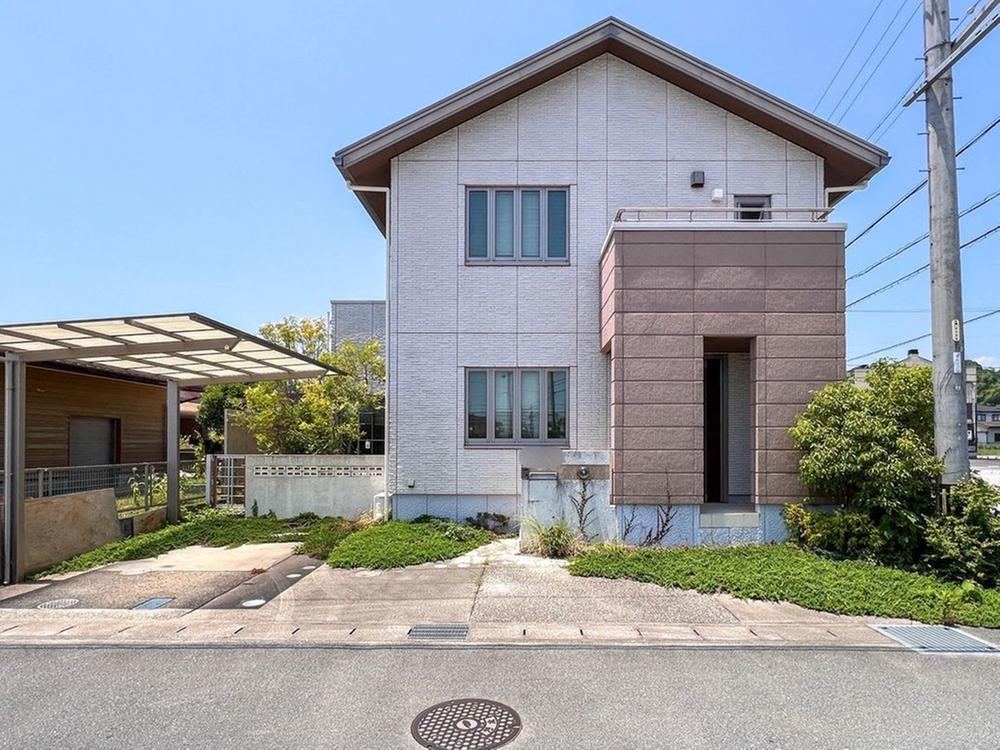 Spacious 4LDK House in Fujikata - Photo 1