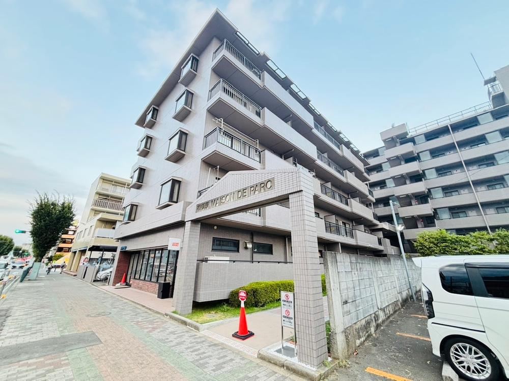 Renovated 3LDK Apartment in Yokoyama - Photo 1