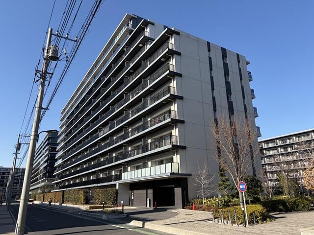 Bright 3LDK Residence Near Dokkyo University Mae Station - Photo 1
