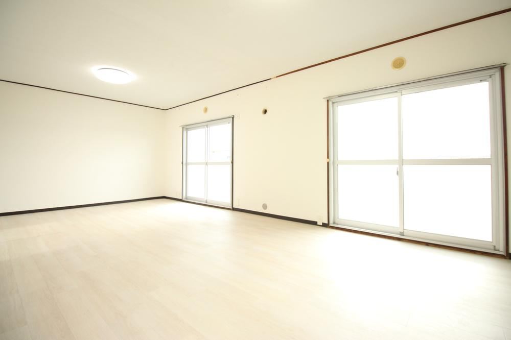 Conveniently Located 3LDK Apartment in Yokohama - Photo 1