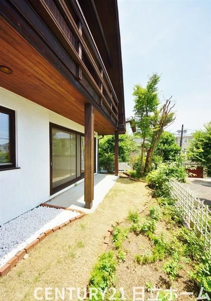Charming 3LDK House with Scenic Garden - Photo 1